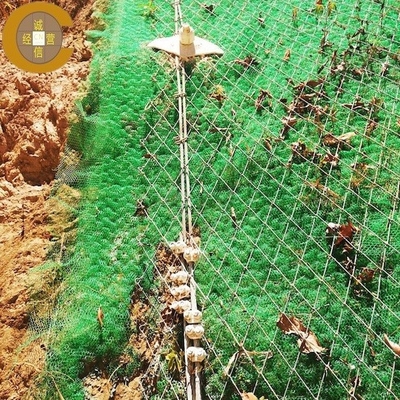 斜面安全障壁のためのガルバナイズドチェーンリンクロックフォール保護網